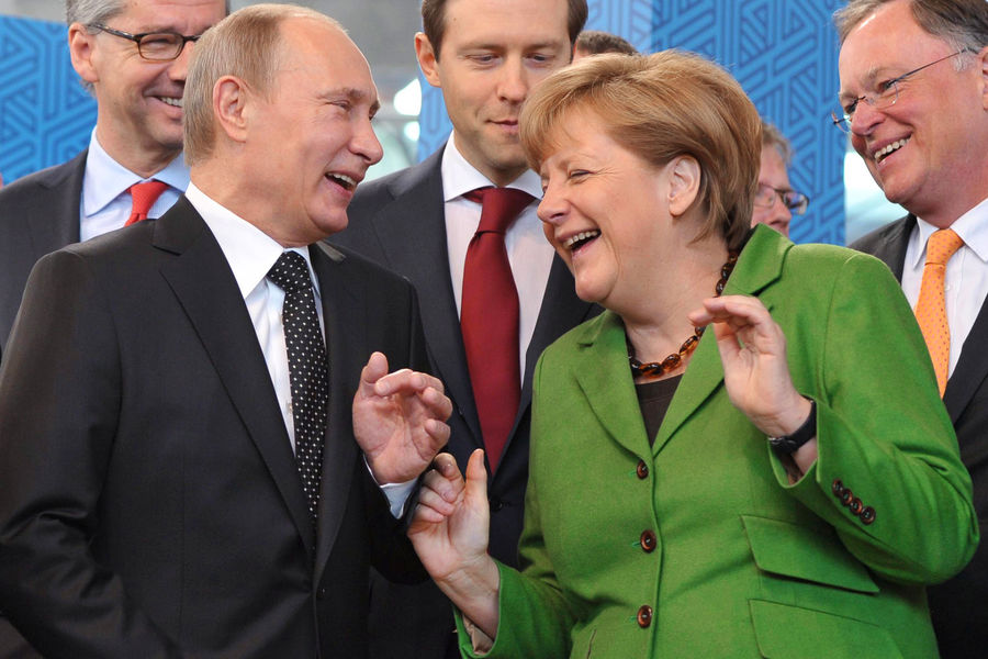 Владимир Путин и Ангела Меркель на&nbsp;открытии Международной промышленной ярмарки &laquo;Ганновер-2013&raquo; 