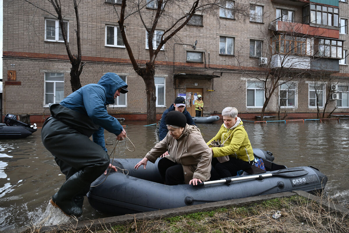 В Госдуме оценили размер выплат пострадавшим от паводков в Оренбуржье -  Газета.Ru | Новости