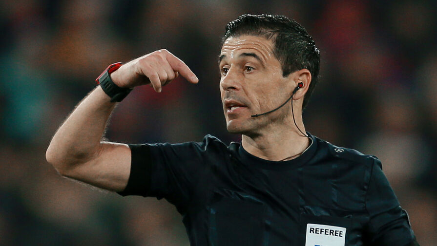 Судья ошибочно назначил пенальти в ворота Динамо в матче с Зенитом