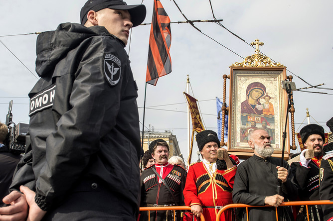 Крестный ход в честь дня перенесения мощей Александра Невского в Санкт-Петербурге, 12 сентября 2017 года