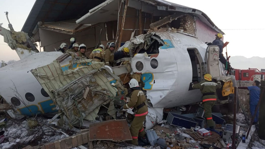 Авиакомпания Bek Air приостановила деятельность в связи с крушением самолета в Алма-Ате