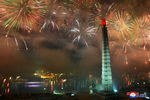 Фейерверки в честь 73-й годовщины основания республики на площади Ким Ир Сена в Пхеньяне, 2021 год