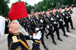 Морпехи на торжественном параде в Балтийске, посвященном Дню Военно-морского флота в России, 31 июля 2022 года