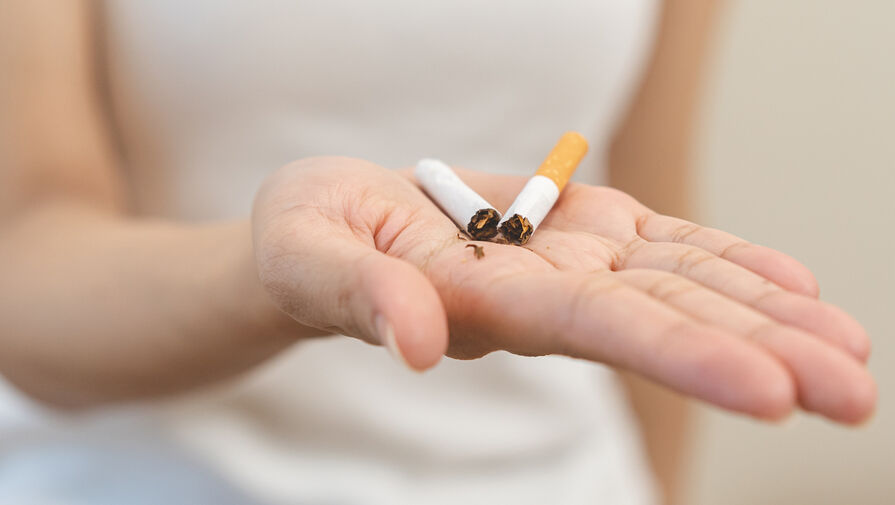 «Скоро придем к этому»: кому в России хотят запретить курить