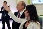 Президент России Владимир Путин и главный редактор телеканала RT (Russia Today) Маргарита Симоньян
