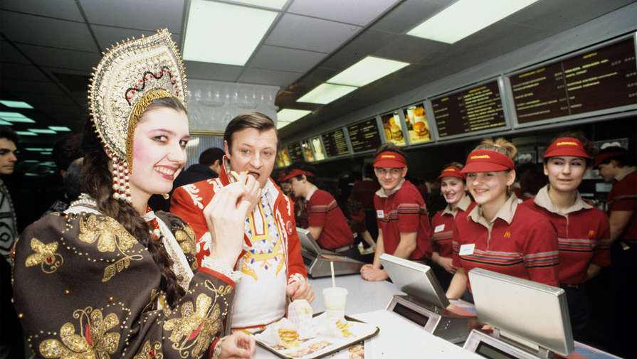 McDonald's продает весь бизнес в России и уходит