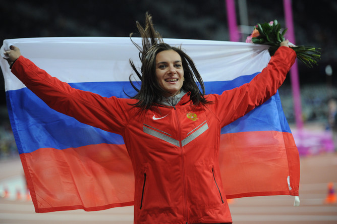 Елена Исинбаева спустя 10 лет стала чемпионкой России по прыжкам с шестом