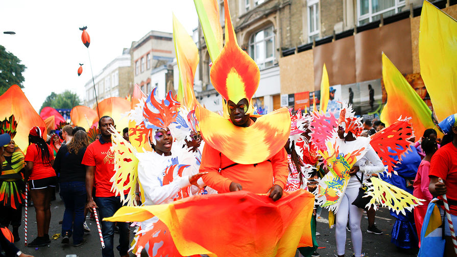 Участники карнавала Ноттинг-Хилл в&nbsp;Лондоне, 27 августа 2018 года