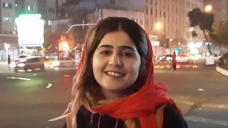 Иранскую журналистку отправили в тюрьму, о пытках в которой она написала