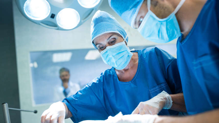 Пациента с ножевым ранением сердца спасли хирурги в Подмосковье 