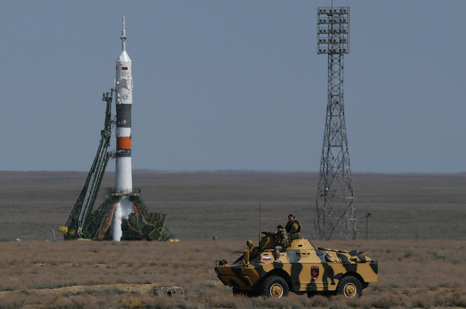 Ракета-носитель «Союз-ФГ» с пилотируемым кораблем «Союз МС-04» на космодроме Байконур, 20 апреля 2017 года
