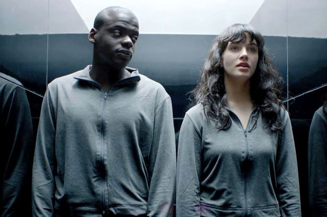 Кадр из сериала «Черное зеркало »(2011 – 2019)