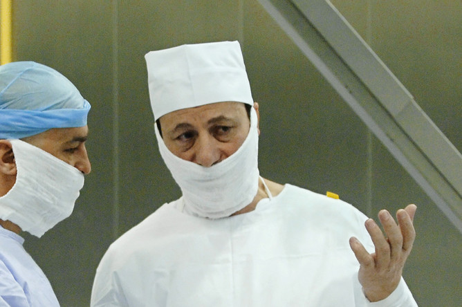 Мосгорсуд восстановил в должности экс-главу НИИ Микрохирургии глаза Тахчиди