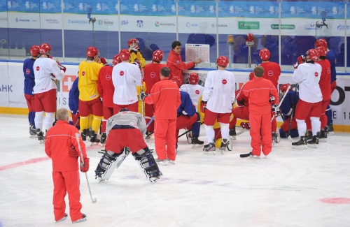 Сборная России проводит тренировку перед игрой с Канадой