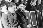 Сын Иосифа Сталина Василий с супругой Екатериной Тимошенко на церемонии прощания с И. В. Сталиным, 1953 год