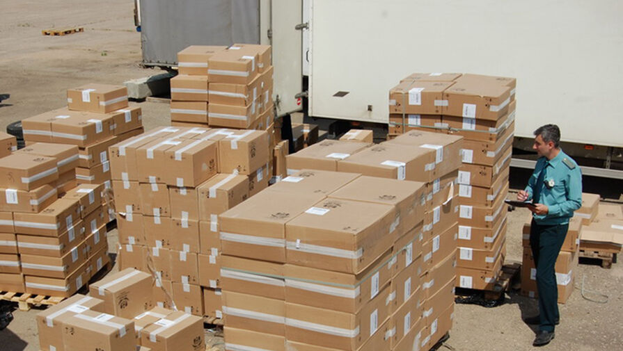 Почти 500 тысяч упаковок сигарет из Белоруссии изъяли смоленские таможенники 