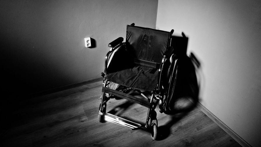 В Златоусте ребенок-инвалид три года не может выйти из дома 
