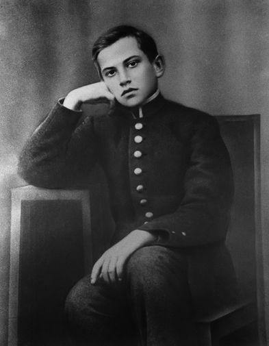 Поэт Владимир Владимирович Маяковский&nbsp;- гимназист, 1905 год.
