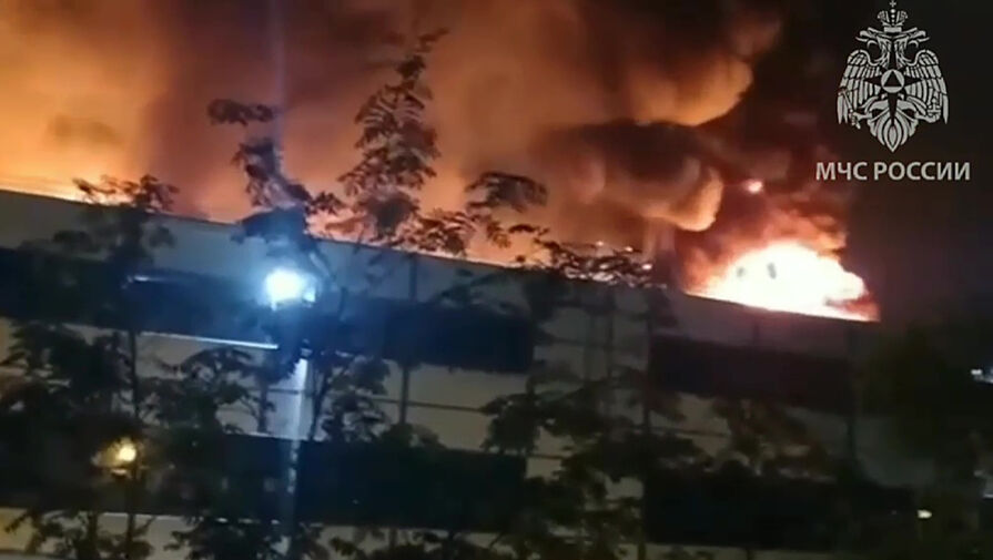Пожар в уфимском ТРЦ Меркурий потушили на третий день после возгорания