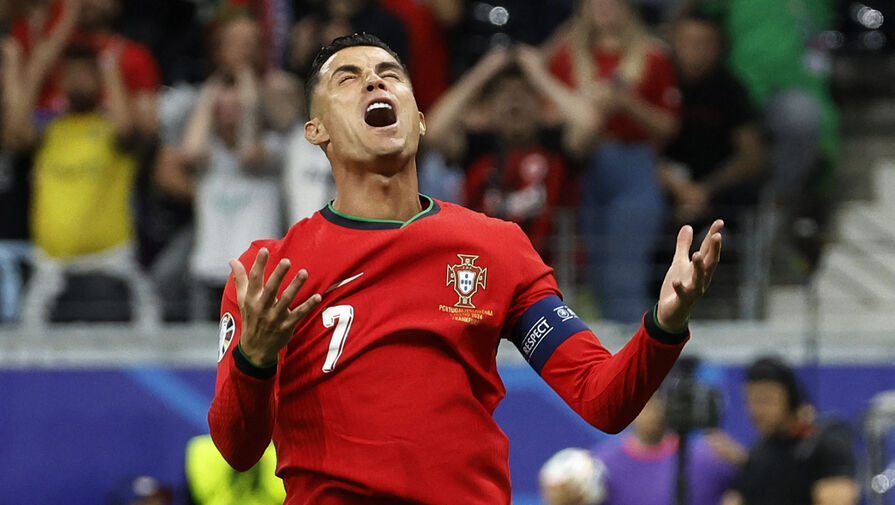 Футболист сборной Португалии отреагировал на слезы Роналду
