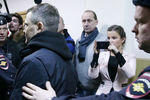 Владелец аэропорта Домодедово Дмитрий Каменщик, обвиняемый по делу о теракте в Домодедово в январе 2011 года, во время рассмотрения ходатайства следствия в Басманном суде