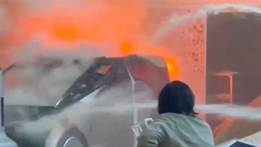 На автовыставке в Гуанчжоу пожар уничтожил концепт-кар AIAT С-Mute