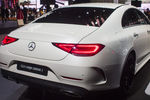 03) Mercedes-Benz CLS
Третье поколение Mercedes-Benz CLS демонстрирует новый дизайнерский стиль немецкой компании и высочайший уровень качества интерьера. 