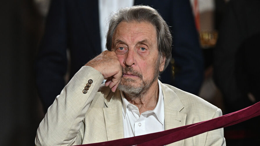 В РПЦ прокомментировали ситуацию с отцом Маска во время пасхальной службы