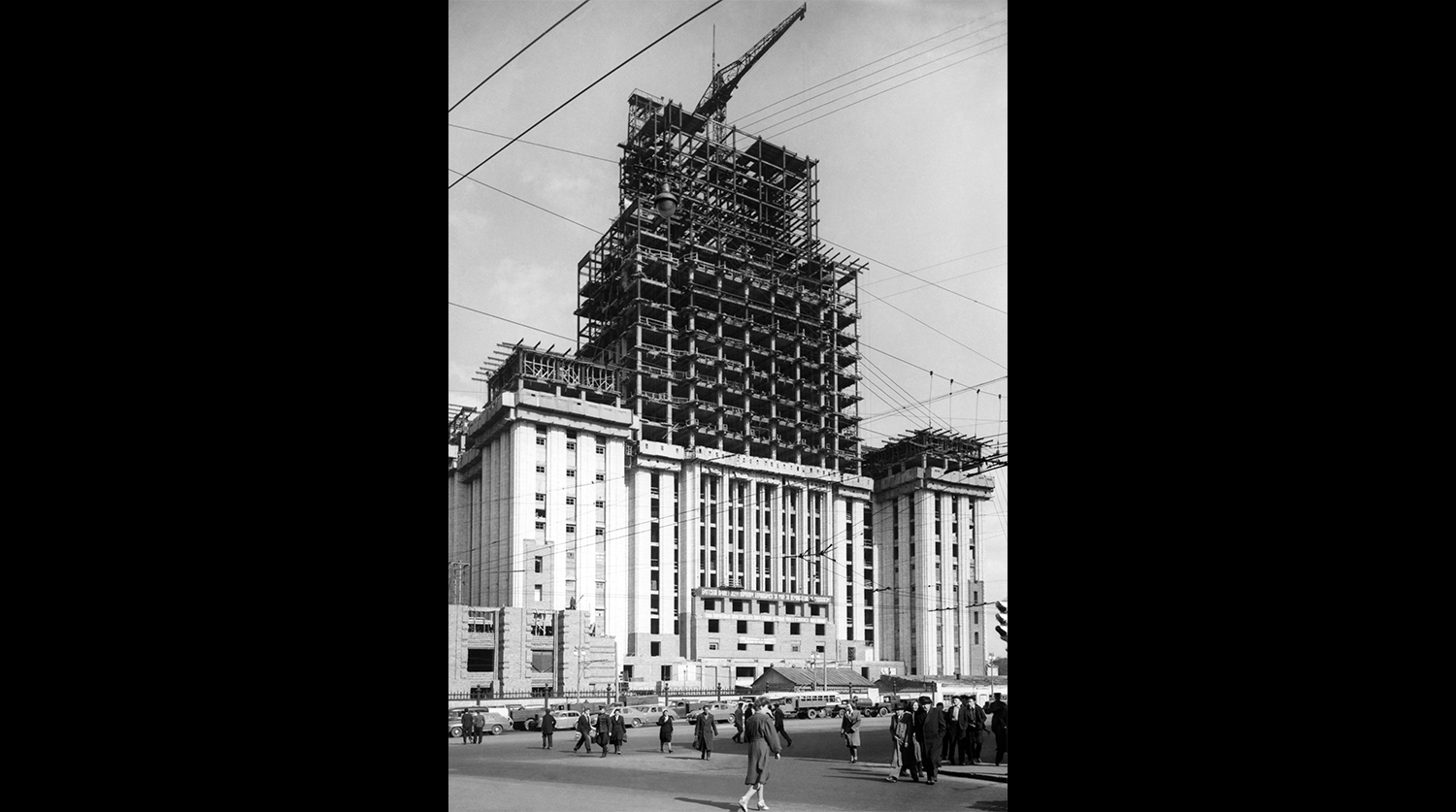 Строительство здания Министерства иностранных дел на Смоленской площади, 1950 год