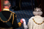 Принц Чарльз и королева Великобритании Елизавета II во время тронной речи, 14 октября 2019 года