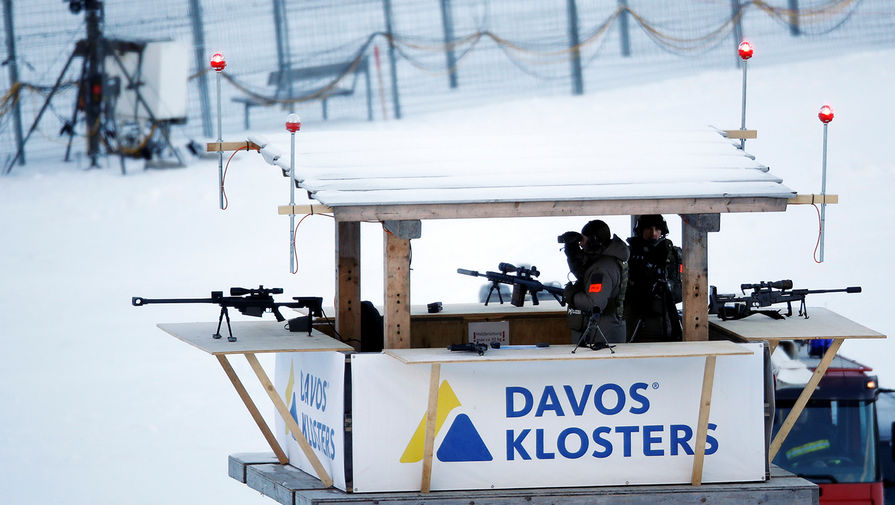 Снайперы и сотрудники полиции во время Всемирного экономического форума в Давосе, 21 января 2020 года