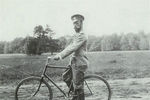 Николай II и вся царская семья довольно часто летом катались на велосипедах 