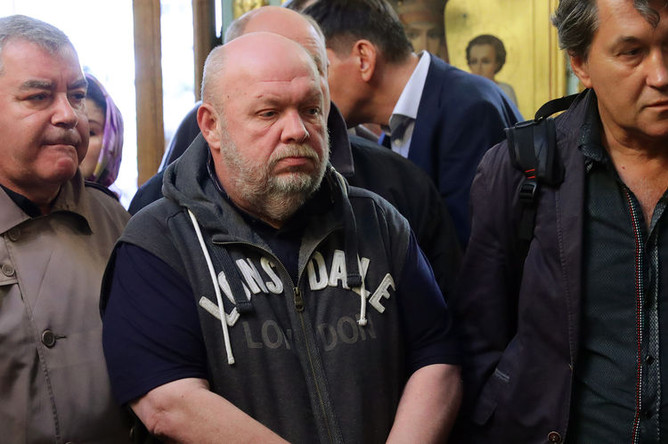 Певец Сергей Крылов во время церемонии прощания с певцом в Москве, 9 августа 2019 года