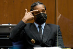 Репер A$AP Rocky (Аким Майерс) в зале суда, обвиняемый в нападении на человека с применением огнестрельного оружия, Лос-Анджелес, 20 ноября 2023 года
