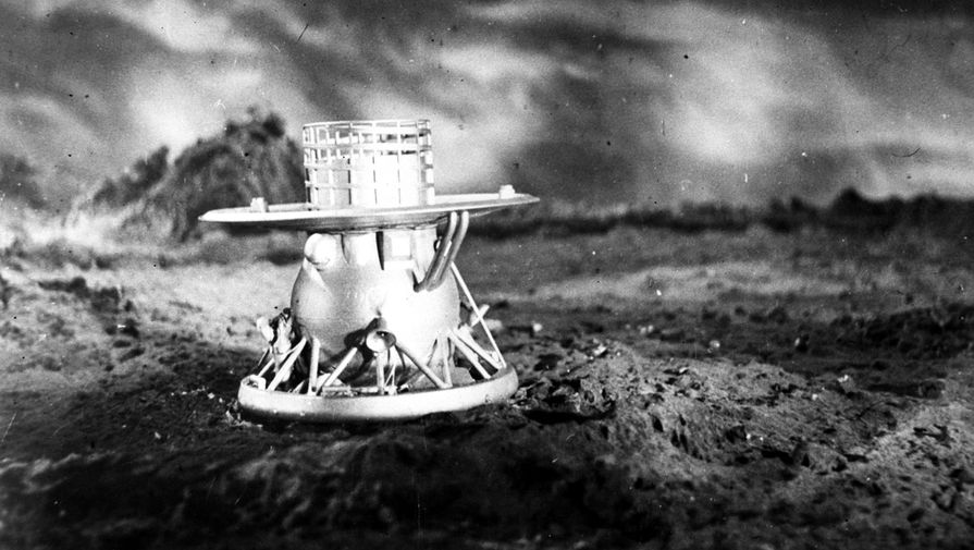 Макет спускаемого аппарата автоматической межпланетной станции «Венера-9», 1975 год