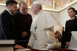 Папа Римский Франциск и президент Украины Владимир Зеленский во время встречи в Ватикане, 8 февраля 2020 года