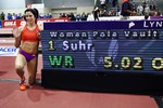 Дженнифер Сур стала второй спортсменкой, прыгнувшей с шестом выше пяти метров на официальных соревнованиях