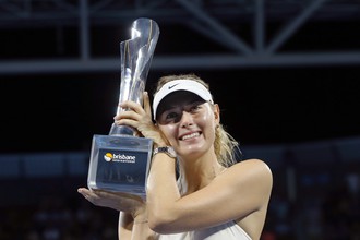 Мария Шарапова начала год с титула на кортах в Брисбене