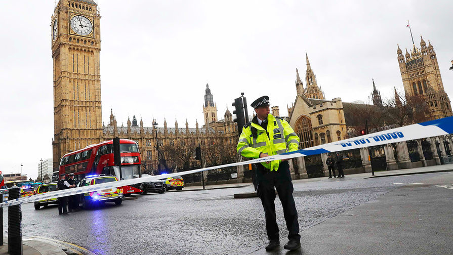 Полиция на месте теракта в центре Лондона