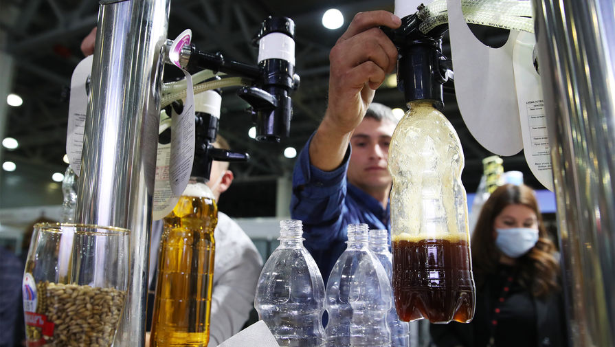 Россию может ждать "пивной коллапс": дефицит грозит разливному пиву