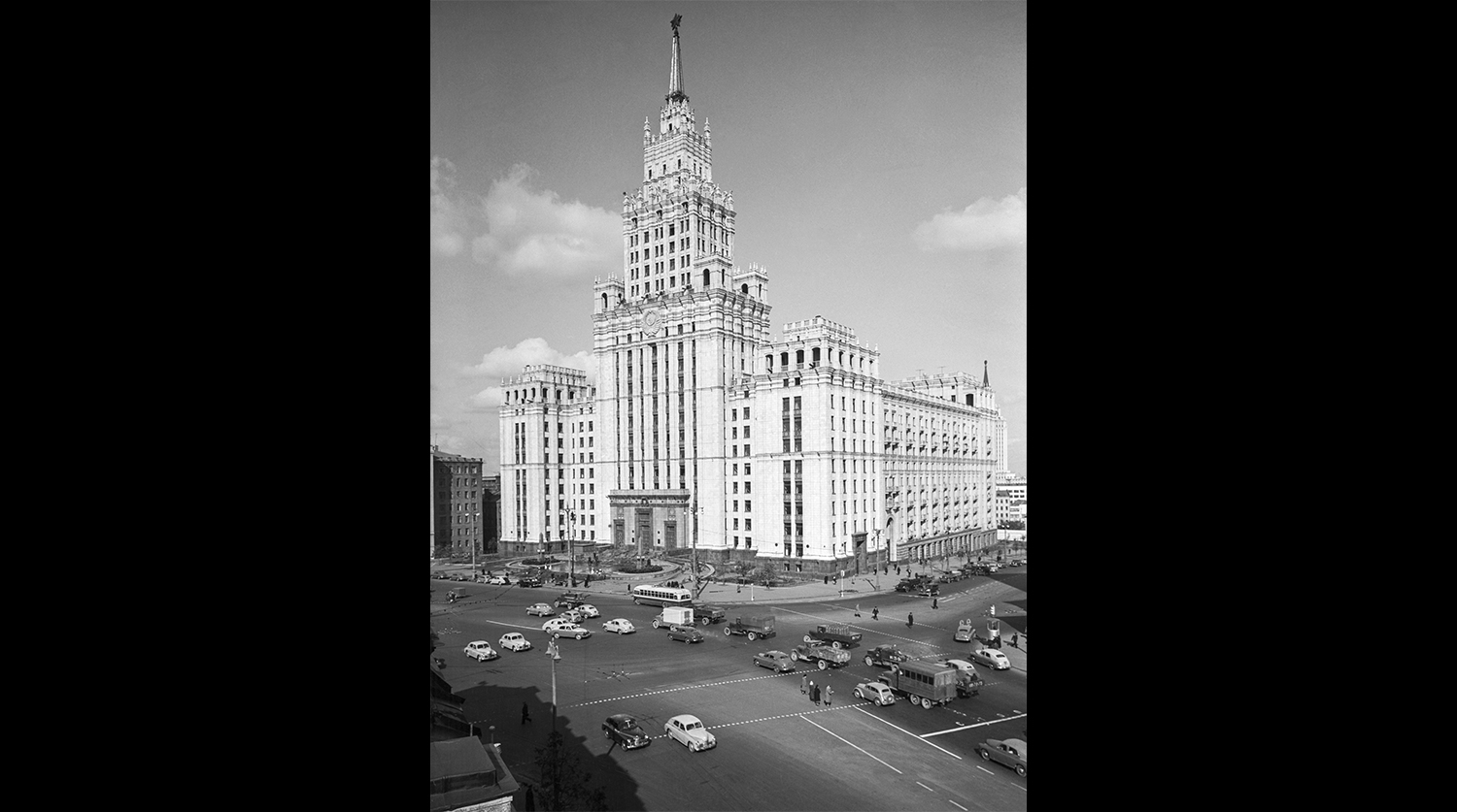 Высотное здание на Лермонтовской площади (позднее — площади Красных Ворот), 1954 год