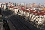 Вид на один из опустевших районов в Шанхае, апрель 2022 года