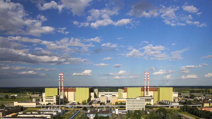 На АЭС в Венгрии остановлен энергоблок