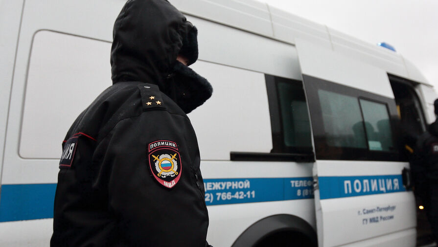 В Екатеринбурге рейд полиции сорвал БДСМ-вечеринку на берегу водохранилища 