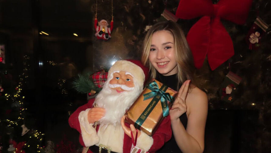 Валиева показала фото с празднования Нового года