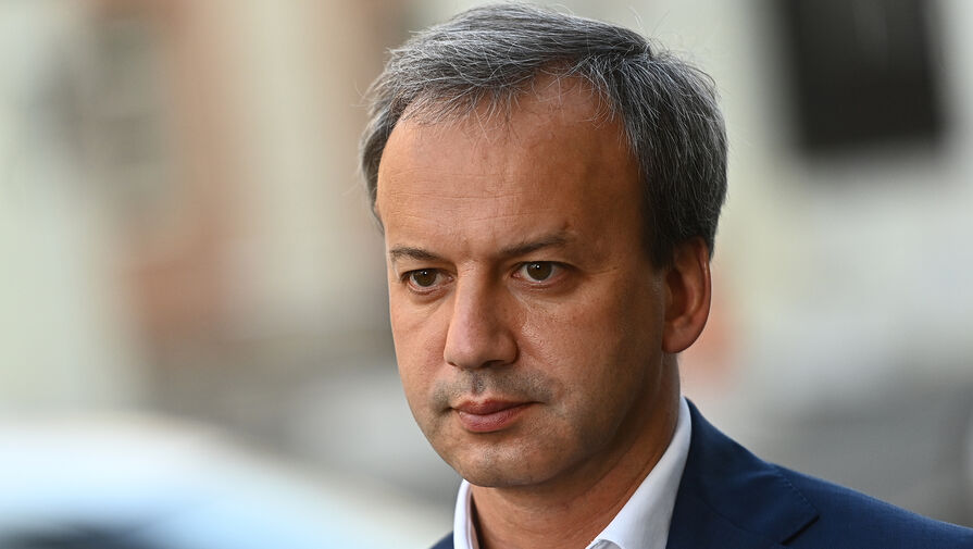 В Германии требуют отставки Дворковича с поста главы FIDE из-за встречи с Песковым 