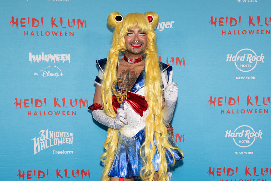 Вокалист группы Tokio Hotel Билл Каулитц в&nbsp;образе Сейлор Мун