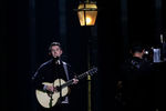 Участник «Евровидения-2018» из Ирландии РАйан О'Шонесси исполняет песню 'Together'