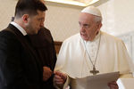 Папа Римский Франциск и президент Украины Владимир Зеленский во время встречи в Ватикане, 8 февраля 2020 года