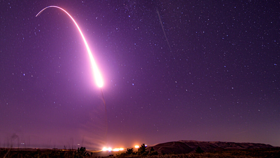 США запустили межконтинентальную баллистическую ракету